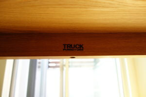 大阪のおすすめの家具屋、TRUCK FURNITURE(トラック ファニチャー)。