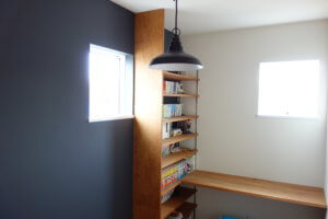 家の壁紙は白だけじゃ面白くない。白以外の壁紙やアクセントクロスを使ってみよう。