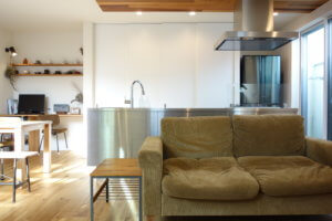 マイホームの土地探し。見つからない時は建築条件付きの土地もあり。